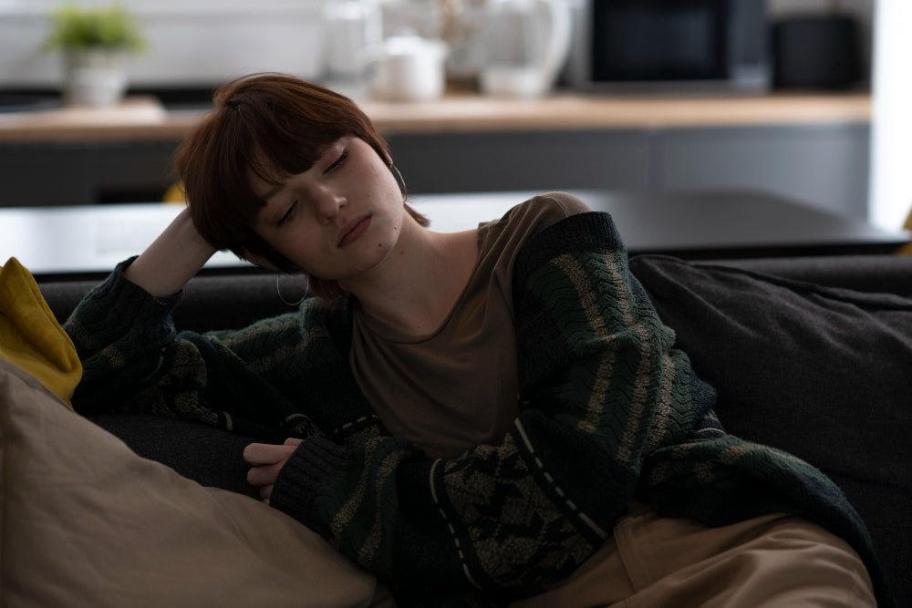 Why Evening Anxiety Can Feel Stronger Around 10pm - Evening Serenity